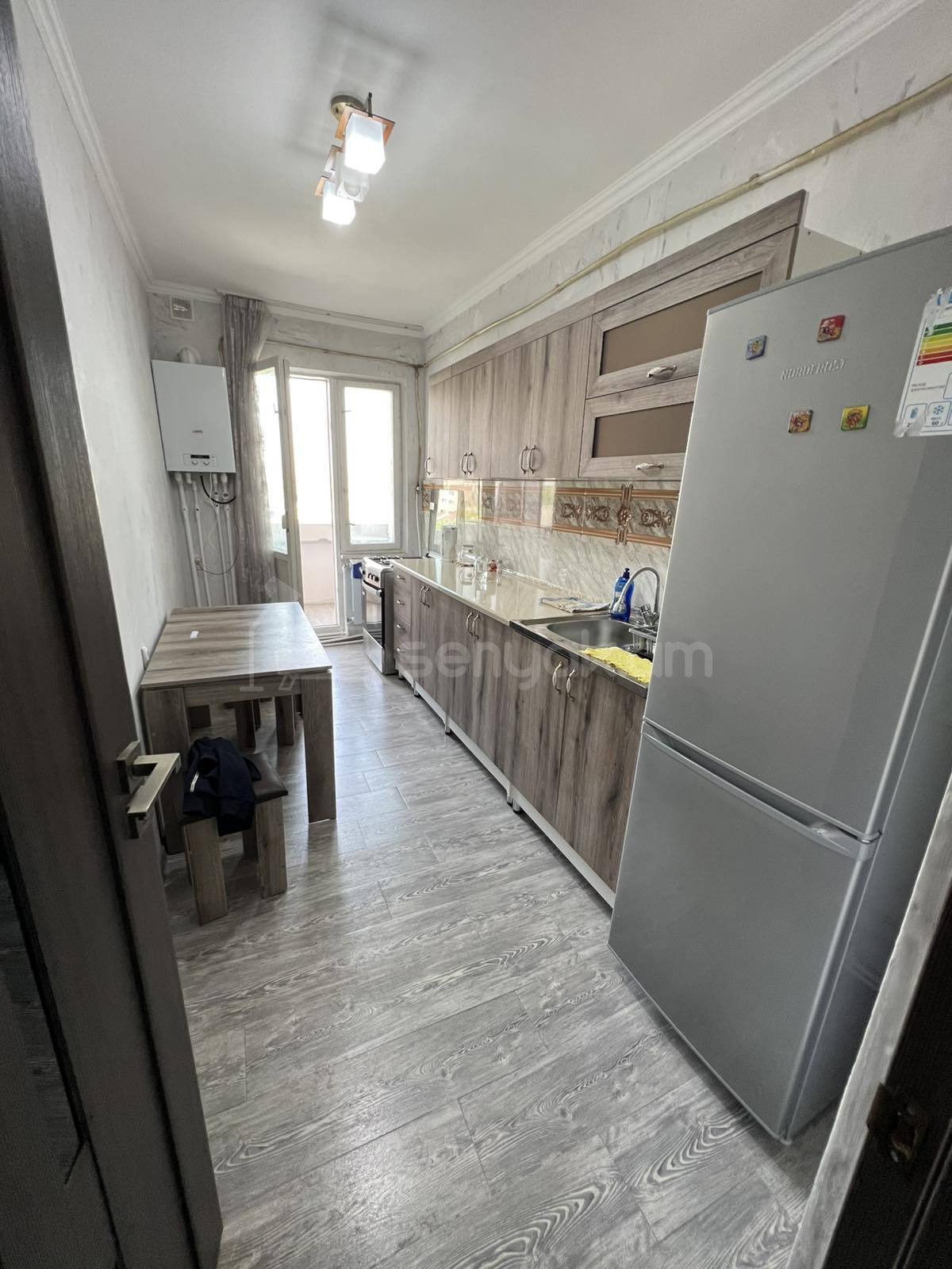 3 Սենյականոց Բնակարան, 95քմ, 5/9 հարկ, Կապիտալ Վերանորոգված, Կահավորված, Արևկող
