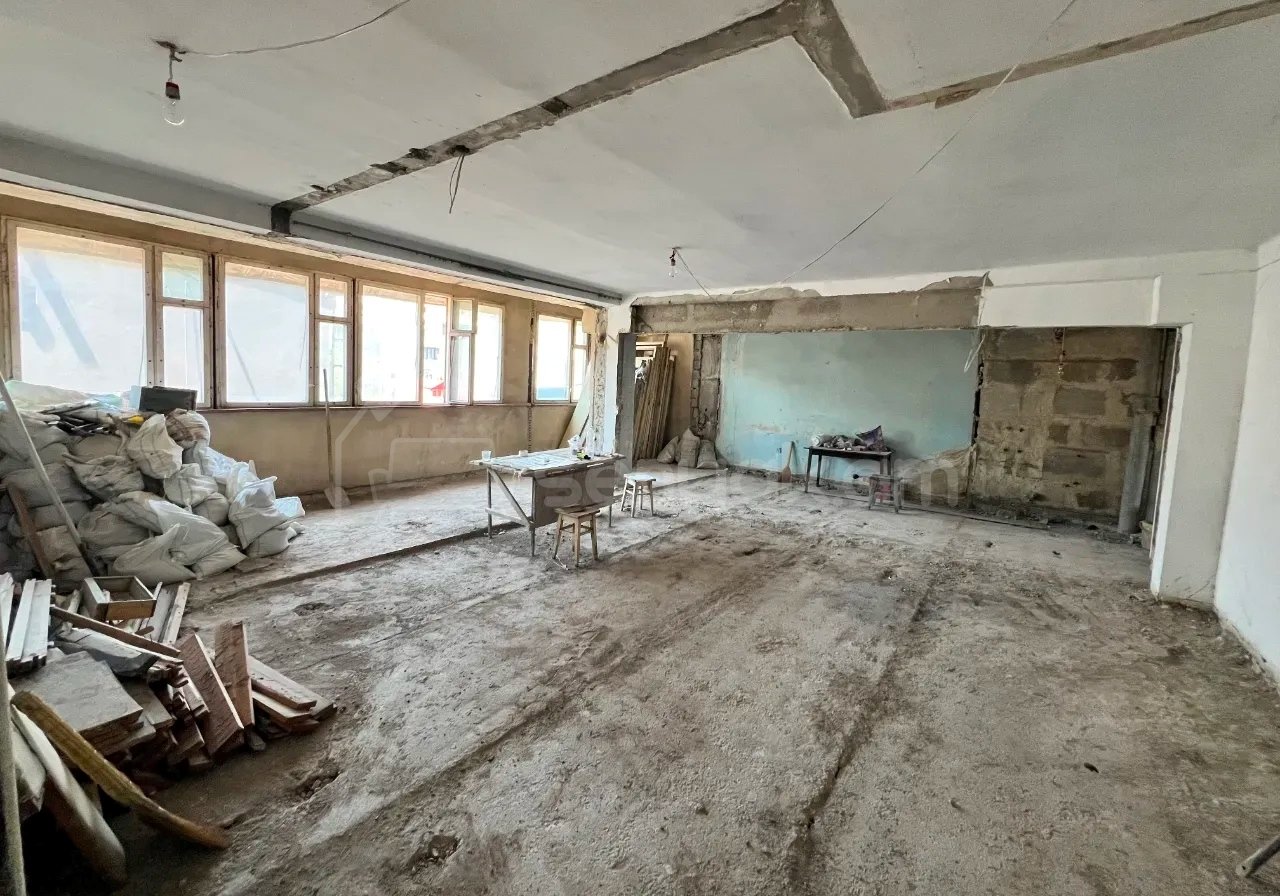 4 Սենյականոց Բնակարան, 100քմ, 4/9 հարկ, Զրոյական Վիճակում