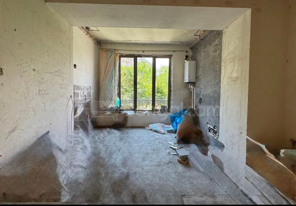3 Սենյականոց Բնակարան Քարե Շենքում, 71քմ, 2/4 հարկ, Զրոյական Վիճակում