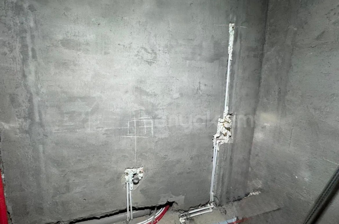 3 Սենյականոց Բնակարան Քարե Շենքում, 71քմ, 2/4 հարկ, Զրոյական Վիճակում
