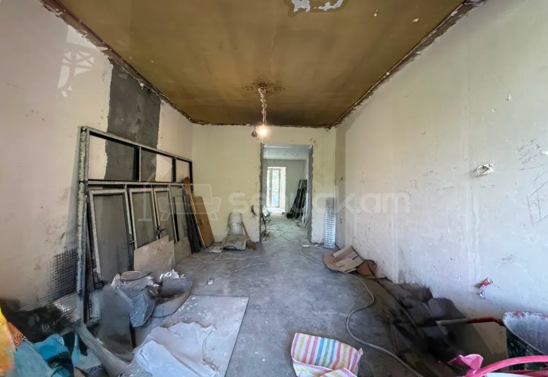 3 Սենյականոց Բնակարան Քարե Շենքում, 71քմ, 2/4 հարկ, Զրոյական Վիճակում