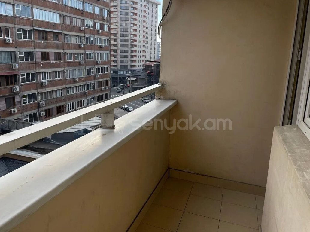 1 Սենյականոց Բնակարան, 47քմ, 6/9 հարկ, Կապիտալ Վերանորոգված, Կահավորված