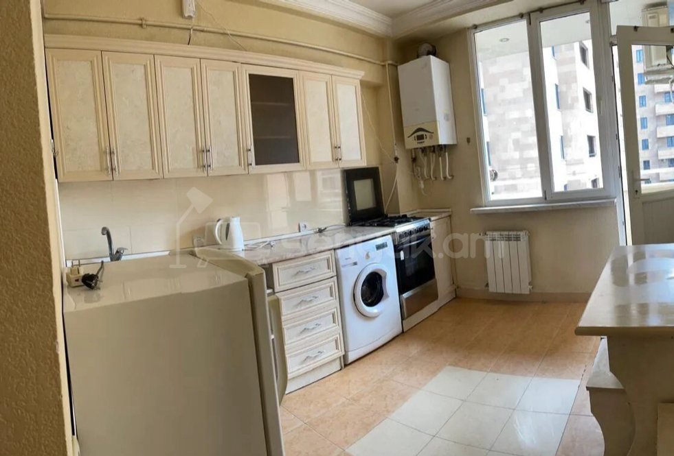 1 Սենյականոց Բնակարան, 47քմ, 6/9 հարկ, Կապիտալ Վերանորոգված, Կահավորված