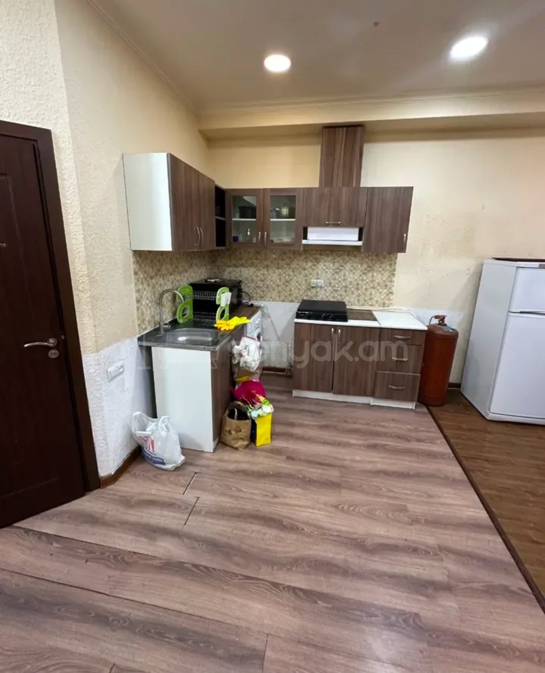 2 Սենյականոց Բնակարան, 45քմ, 1/9 հարկ, Կապիտալ Վերանորոգված, Կահավորված
