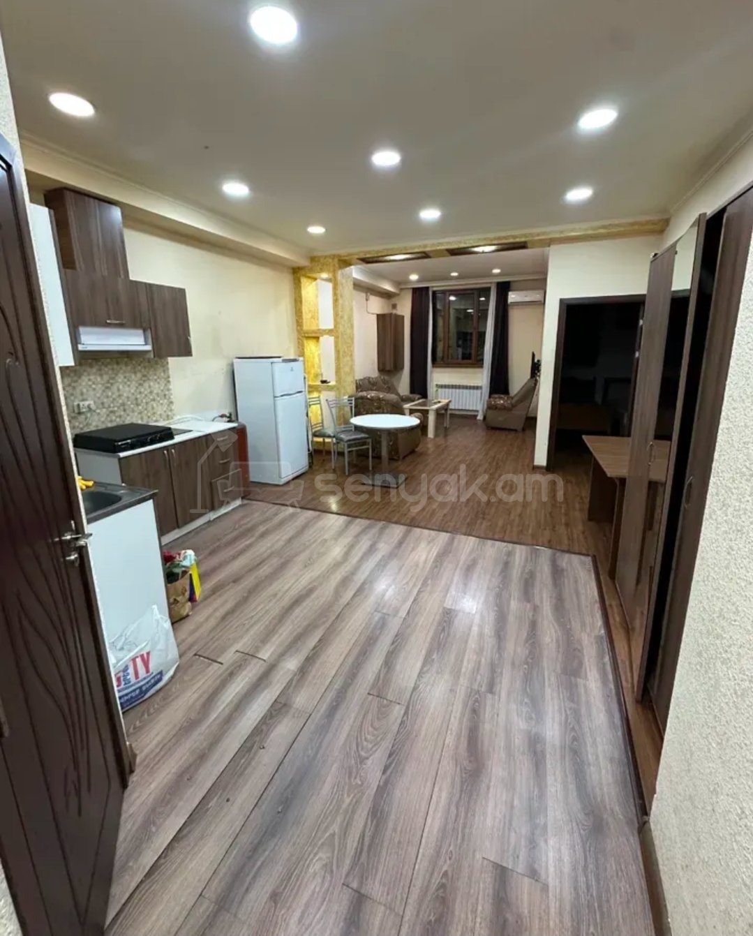 2 Սենյականոց Բնակարան, 45քմ, 1/9 հարկ, Կապիտալ Վերանորոգված, Կահավորված