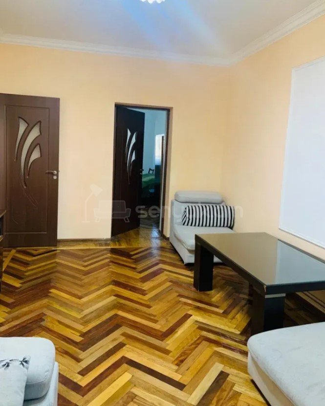 2 Սենյականոց Բնակարան Քարե Շենքում, 55քմ, 5/5 հարկ, Կոսմետիկ Վերանորոգված