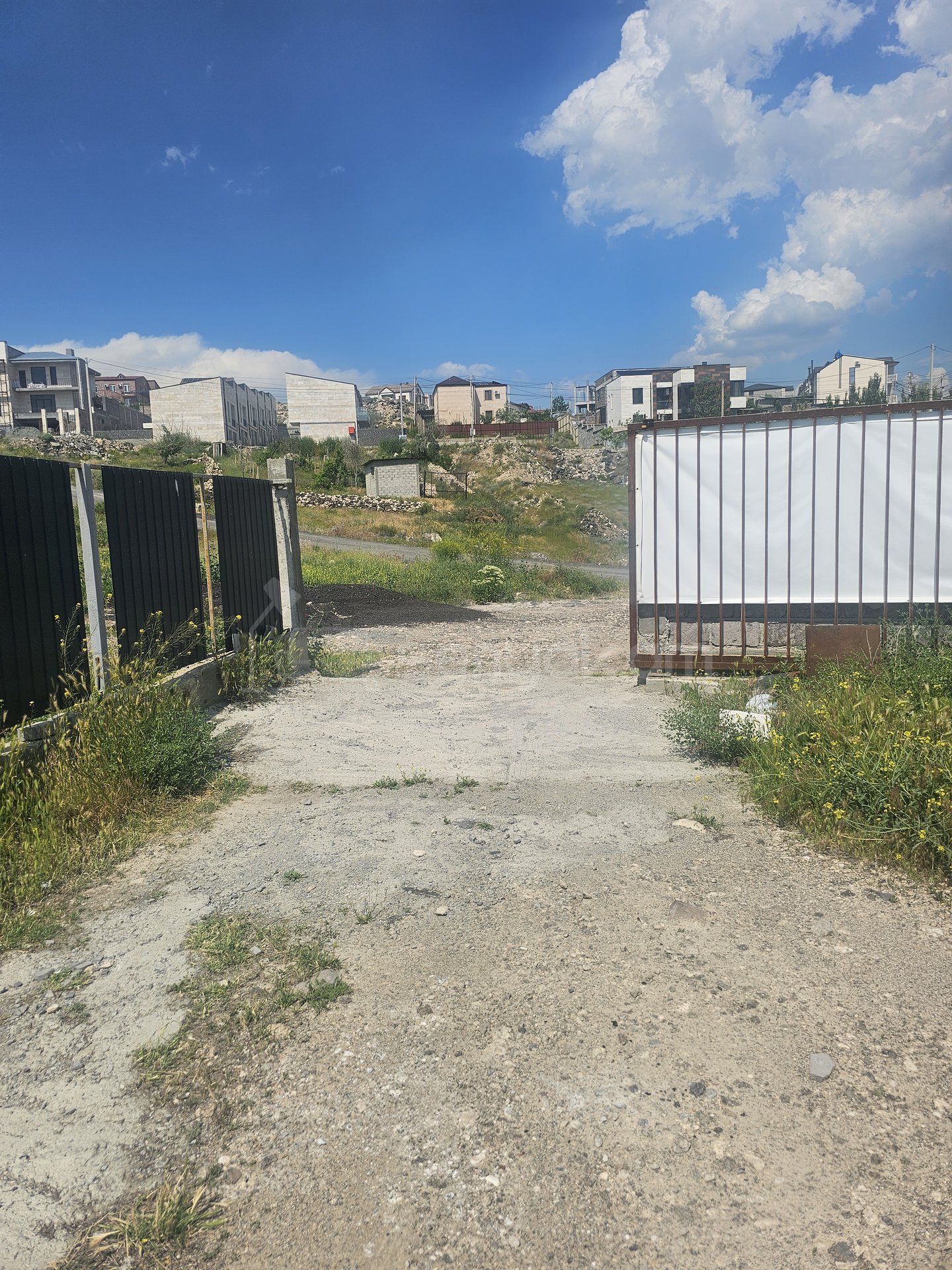 Հողատարածք, 400քմ, Ցանկապատված