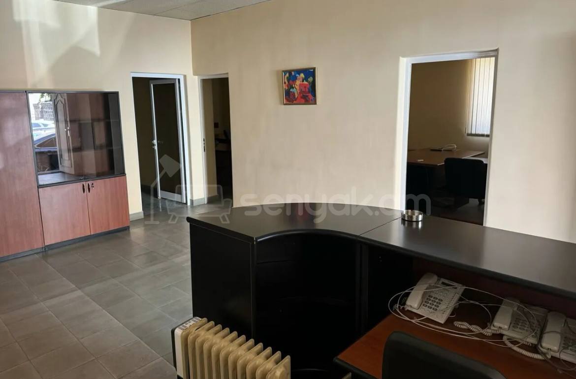 Օֆիսային Տարածք, 95քմ, Կապիտալ Վերանորոգված