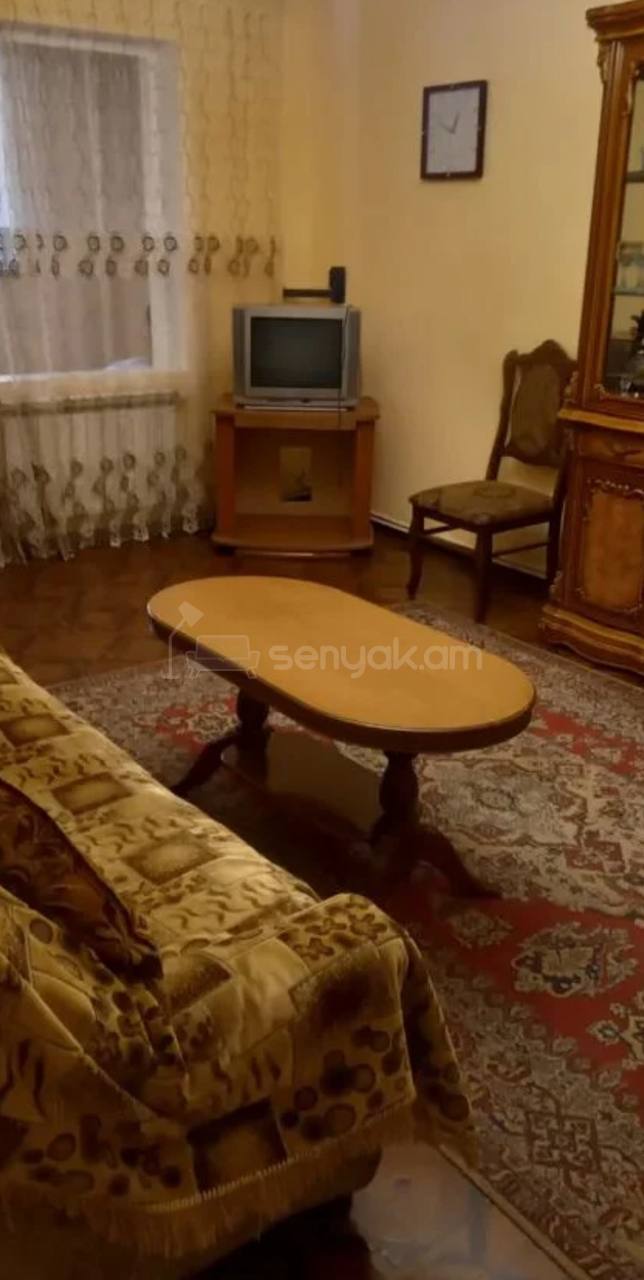 3 Սենյականոց Բնակարան, 80քմ, 1/9 հարկ, Նորմալ Վիճակում, Կահավորված