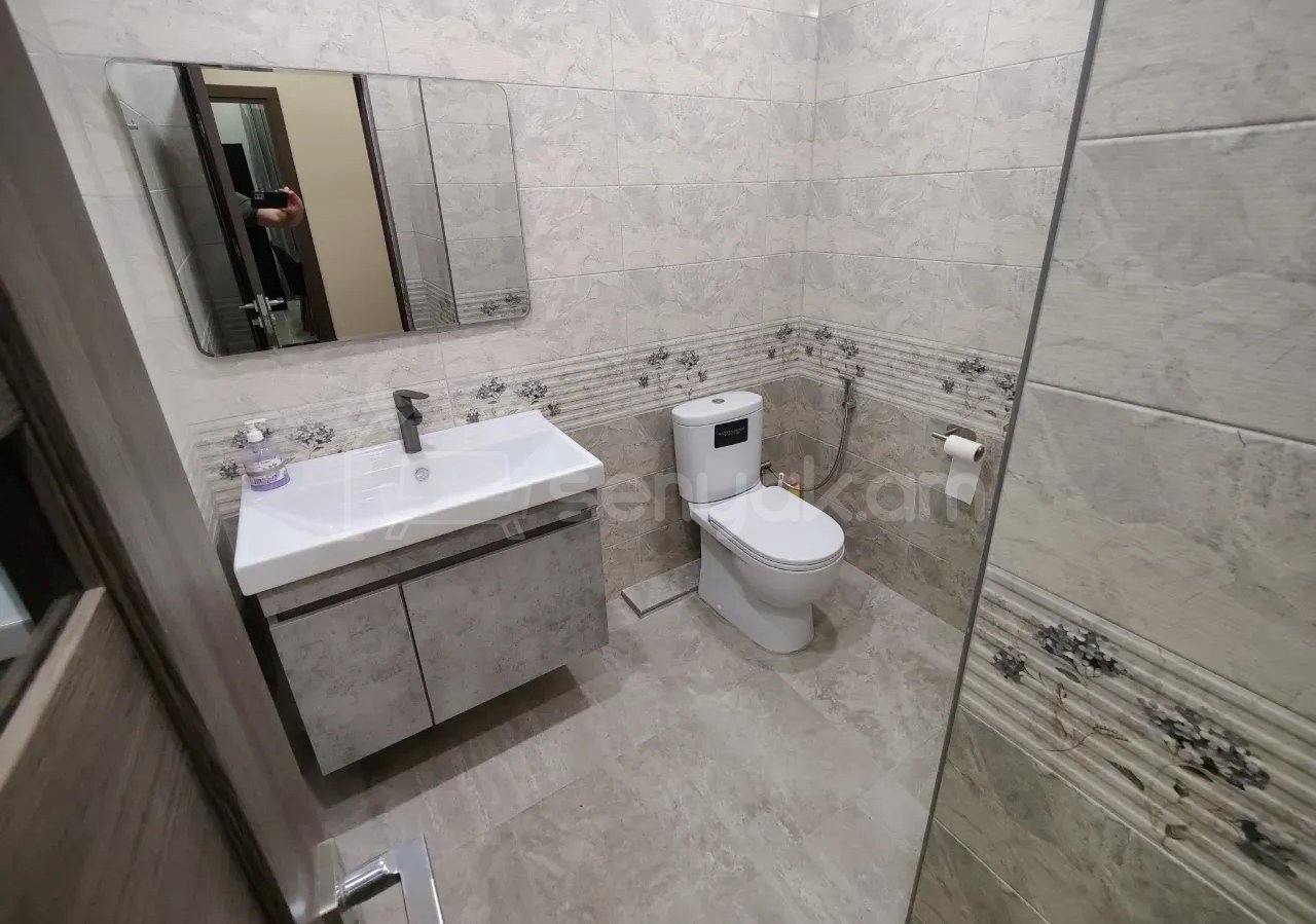 4 Սենյականոց Բնակարան Նորակառույցում, 120քմ, 5/13 հարկ, Դիզայներական Վերանորոգված