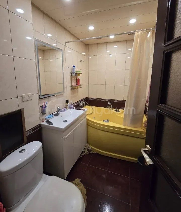 3 Սենյականոց Բնակարան, 133քմ, 1/9 հարկ, Կապիտալ Վերանորոգված