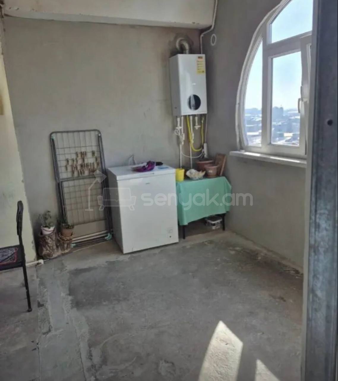 4 Սենյականոց Բնակարան, 83քմ, 11/16 հարկ, Պետական Վիճակում