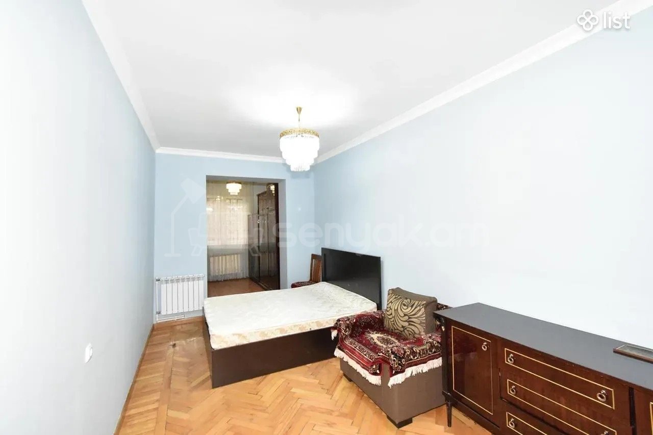3 Սենյականոց Բնակարան Քարե Շենքում, 72քմ, 1/5 հարկ, Կապիտալ Վերանորոգված, Կահավորված, Արևկող