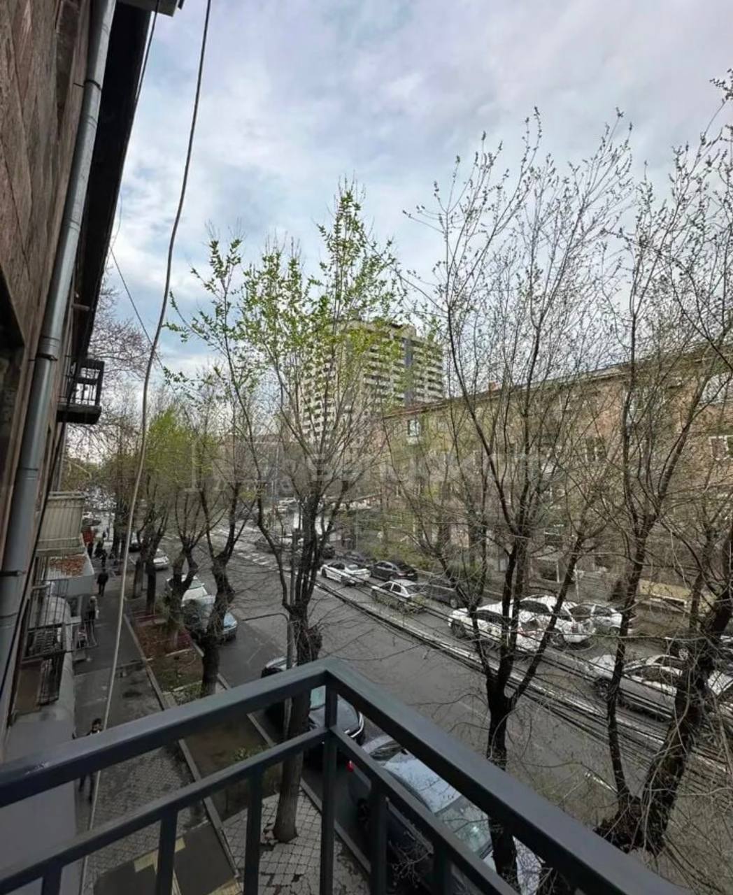 3 Սենյականոց Բնակարան Քարե Շենքում, 73քմ, 3/4 հարկ, Կապիտալ Վերանորոգված