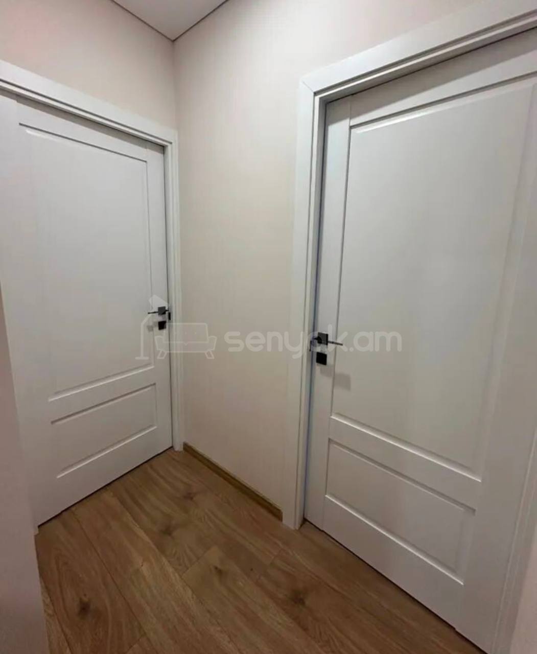 3 Սենյականոց Բնակարան Քարե Շենքում, 73քմ, 3/4 հարկ, Կապիտալ Վերանորոգված