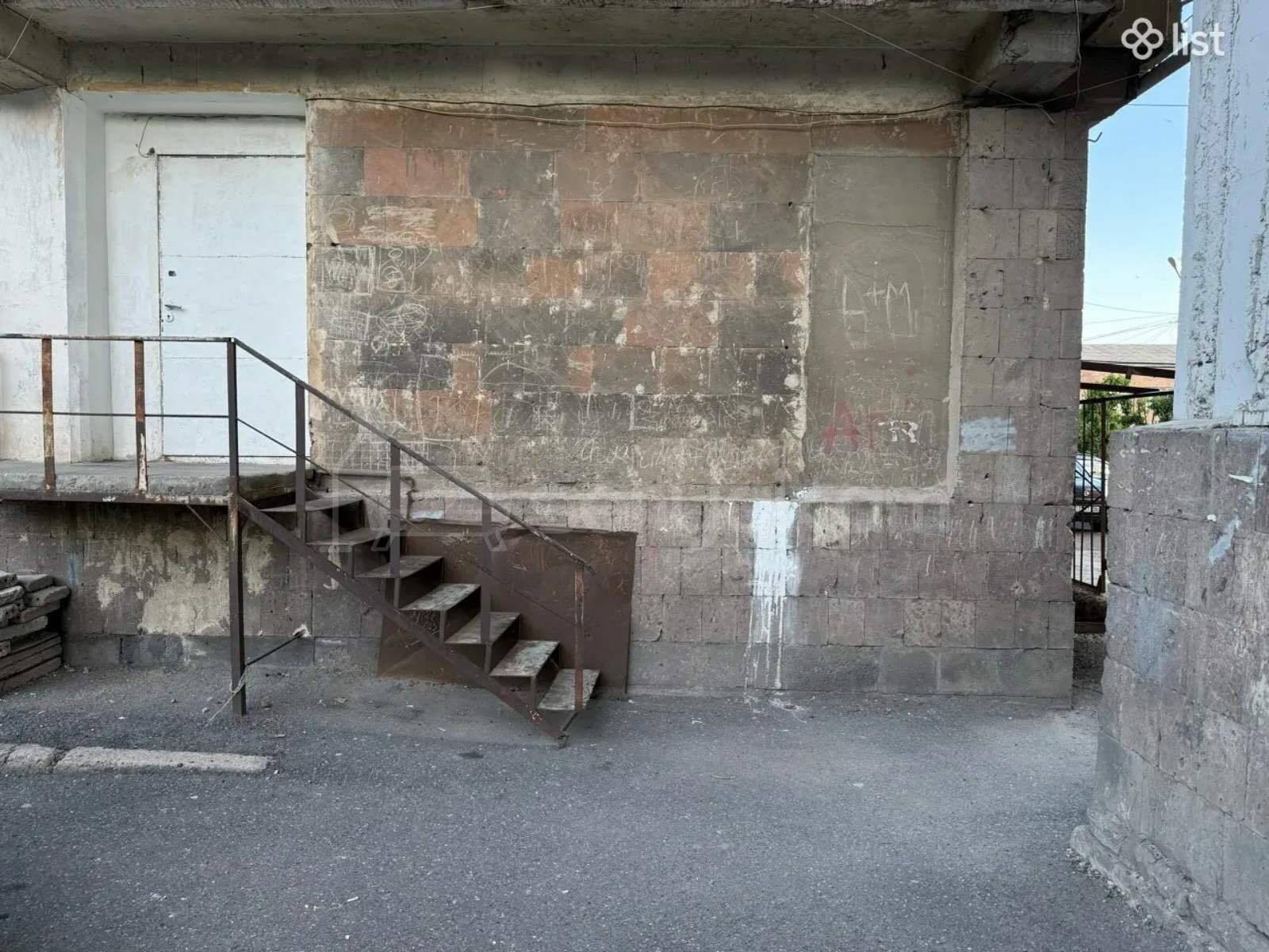 2 Սենյականոց Բնակարան, 35քմ, 1/14 հարկ, Կոսմետիկ Վերանորոգված