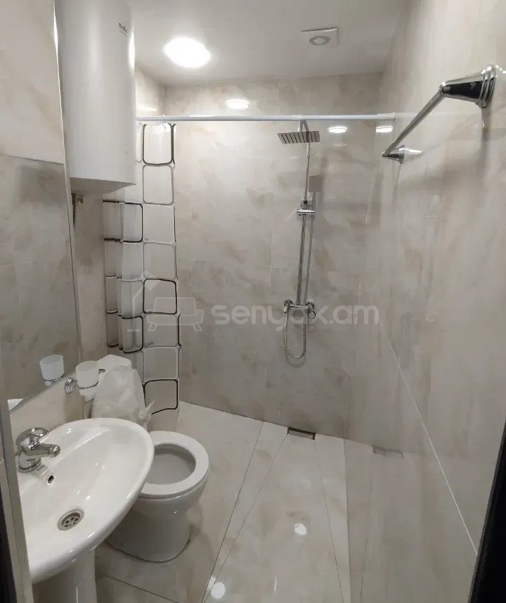 2 Սենյականոց Բնակարան Նորակառույցում, 38քմ, 4/4 հարկ, Կապիտալ Վերանորոգված