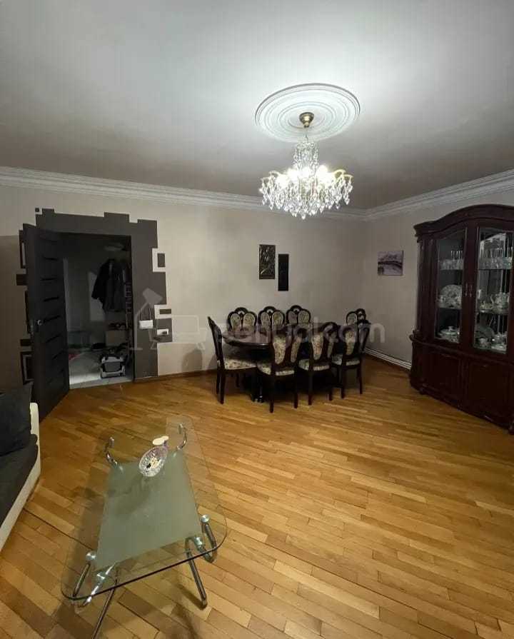 3 Սենյականոց Բնակարան, 74քմ, 2/9 հարկ, Նորմալ Վիճակում