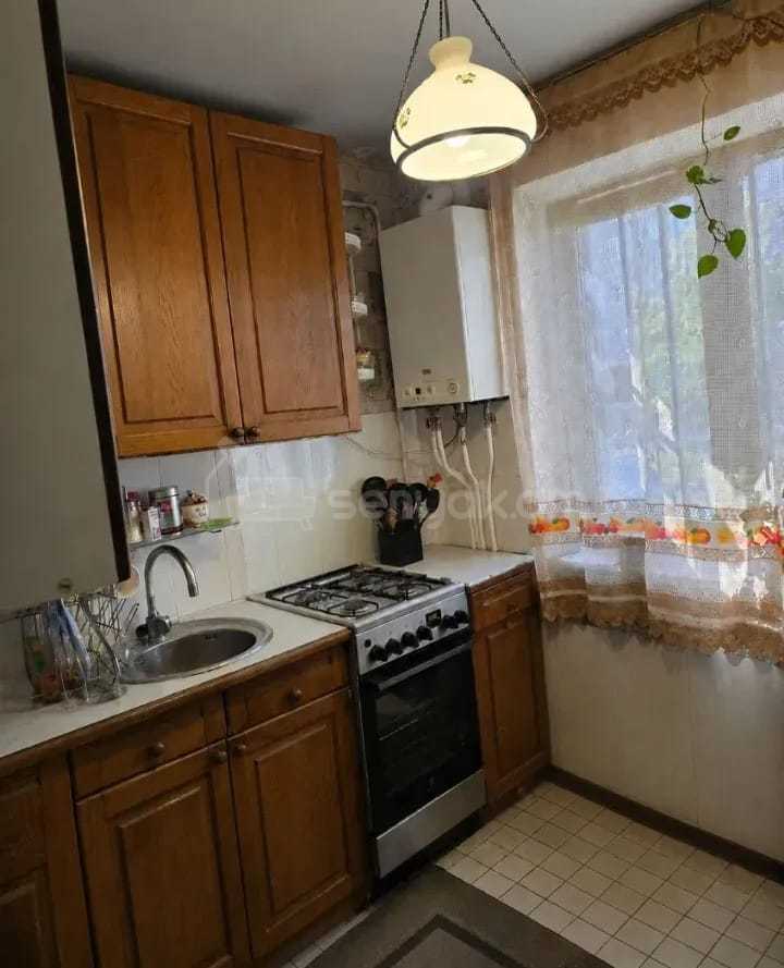 3 Սենյականոց Բնակարան, 65քմ, 1/4 հարկ, Կապիտալ Վերանորոգված