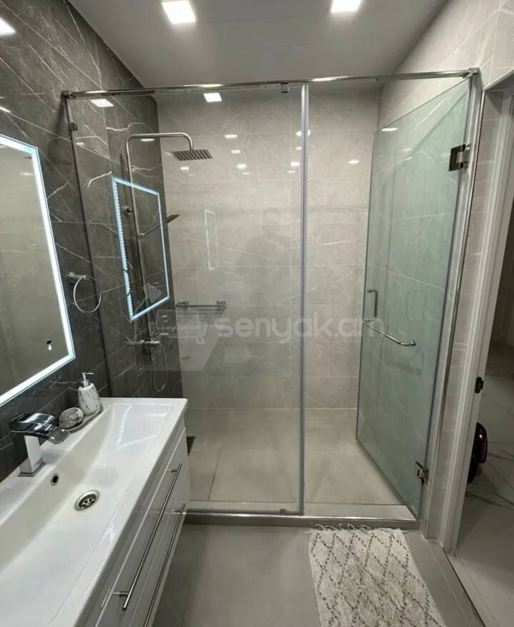 3 Սենյականոց Բնակարան, 92քմ, 12/20 հարկ, Կապիտալ Վերանորոգված