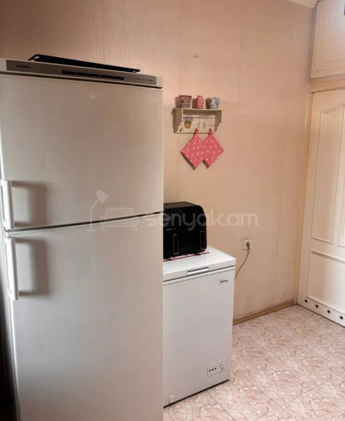 3 Սենյականոց Բնակարան, 90քմ, 4/10 հարկ, Նորմալ Վիճակում, Կահավորված