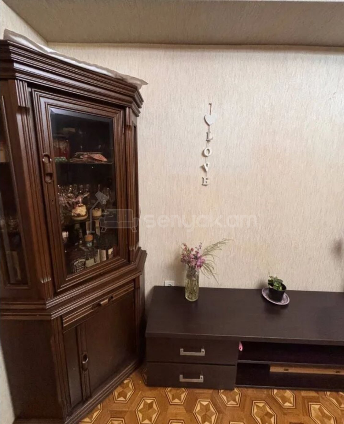 3 Սենյականոց Բնակարան, 90քմ, 4/10 հարկ, Նորմալ Վիճակում, Կահավորված