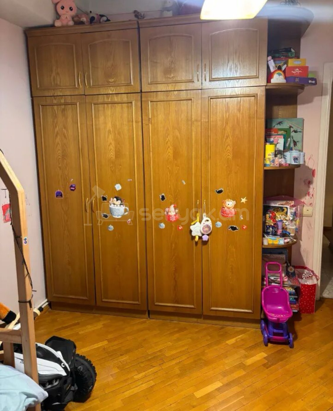 3 Սենյականոց Բնակարան, 90քմ, 4/10 հարկ, Նորմալ Վիճակում, Կահավորված