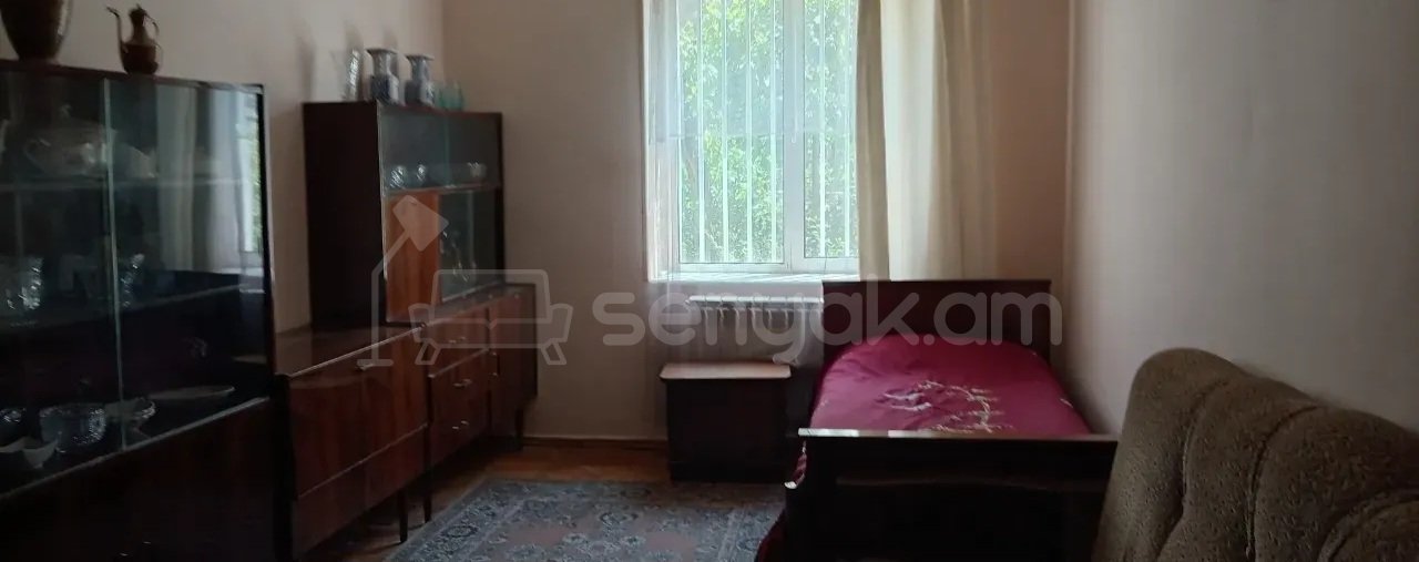 3 Սենյականոց Բնակարան Քարե Շենքում, 70քմ, 11/14 հարկ, Կապիտալ Վերանորոգված, Կահավորված