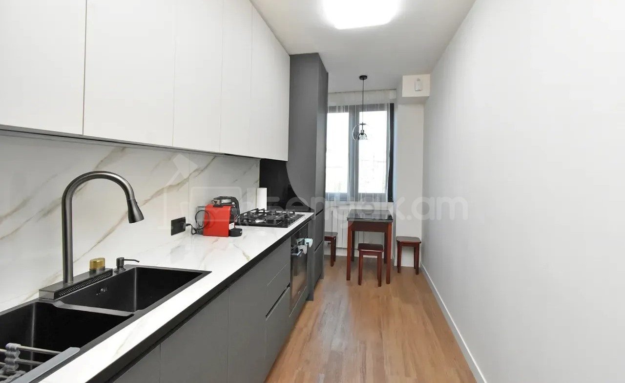 3 Սենյականոց Բնակարան Նորակառույցում, 88քմ, 3/10 հարկ, Դիզայներական Վերանորոգված, Կահավորված, Արևկող