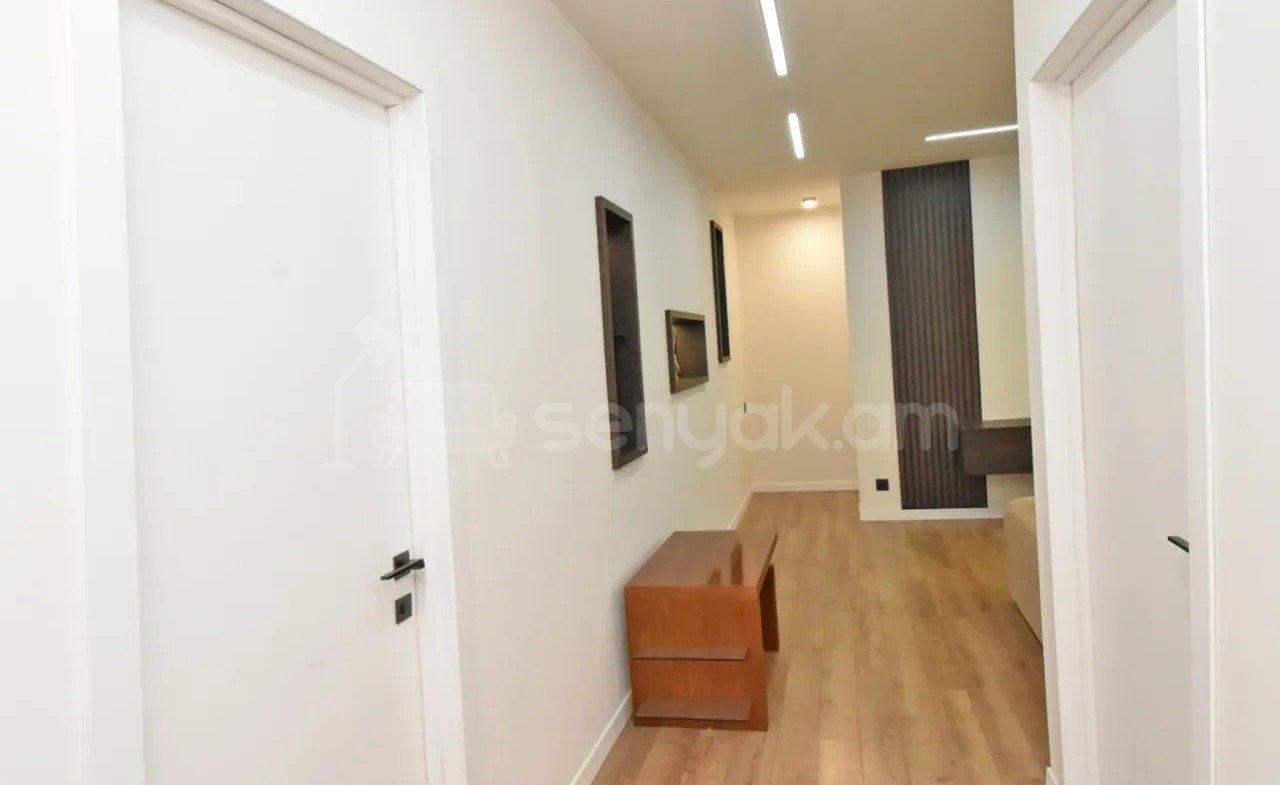 3 Սենյականոց Բնակարան Նորակառույցում, 88քմ, 3/10 հարկ, Դիզայներական Վերանորոգված, Կահավորված, Արևկող