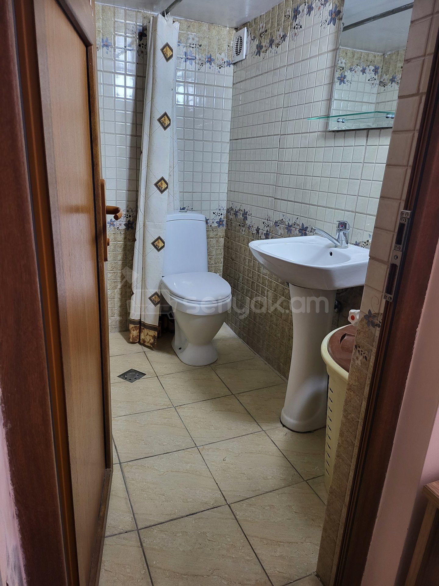 2 Սենյականոց Բնակարան Քարե Շենքում, 65քմ, 1/2 հարկ, Կապիտալ Վերանորոգված, Կահավորված