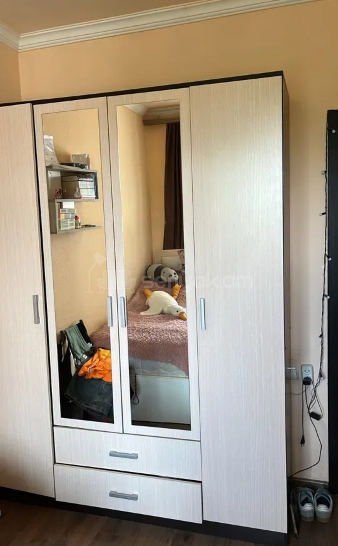 4 Սենյականոց Բնակարան Քարե Շենքում, 90քմ, 3/9 հարկ, Կապիտալ Վերանորոգված