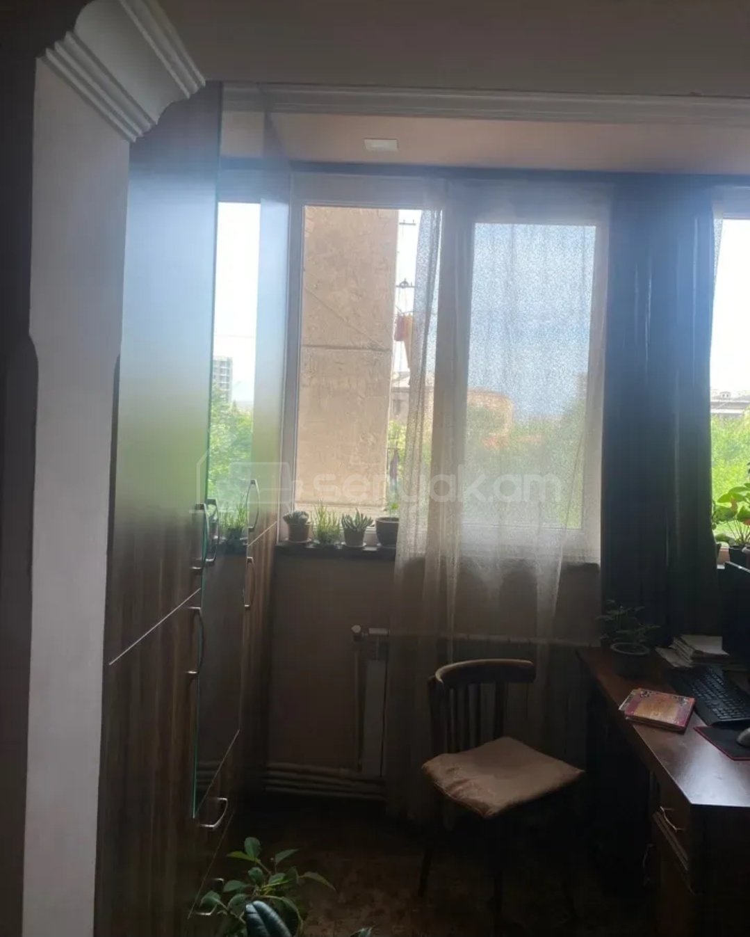 4 Սենյականոց Բնակարան Քարե Շենքում, 90քմ, 3/9 հարկ, Կապիտալ Վերանորոգված