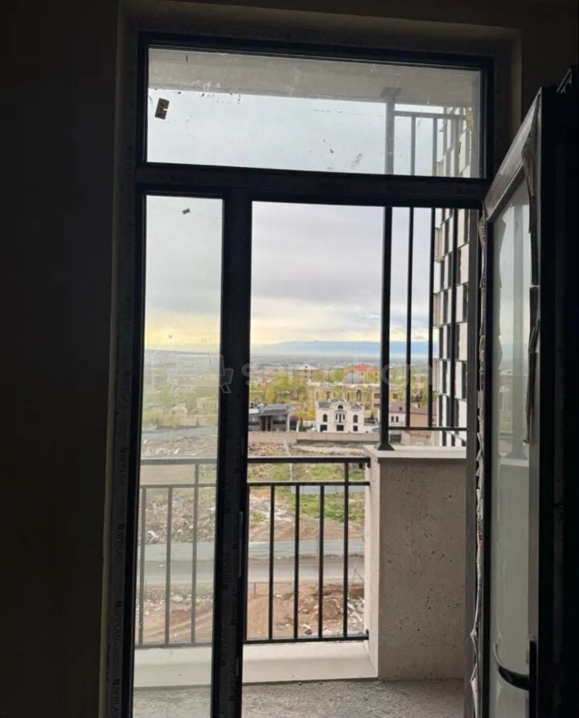4 Սենյականոց Բնակարան Նորակառույցում, 118քմ, 7/16 հարկ, Զրոյական Վիճակում