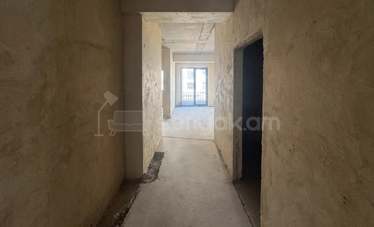 3 Սենյականոց Բնակարան Նորակառույցում, 72քմ, 2/4 հարկ, Զրոյական Վիճակում