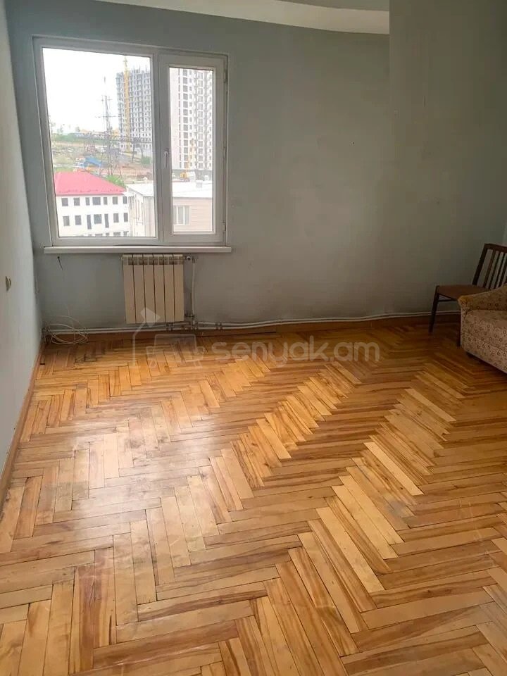 3 Սենյականոց Բնակարան, 77քմ, 7/14 հարկ, Պետական Վիճակում