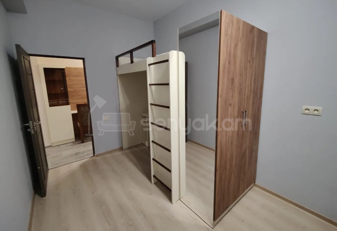 4 Սենյականոց Բնակարան Նորակառույցում, 120քմ, 5/13 հարկ, Կապիտալ Վերանորոգված