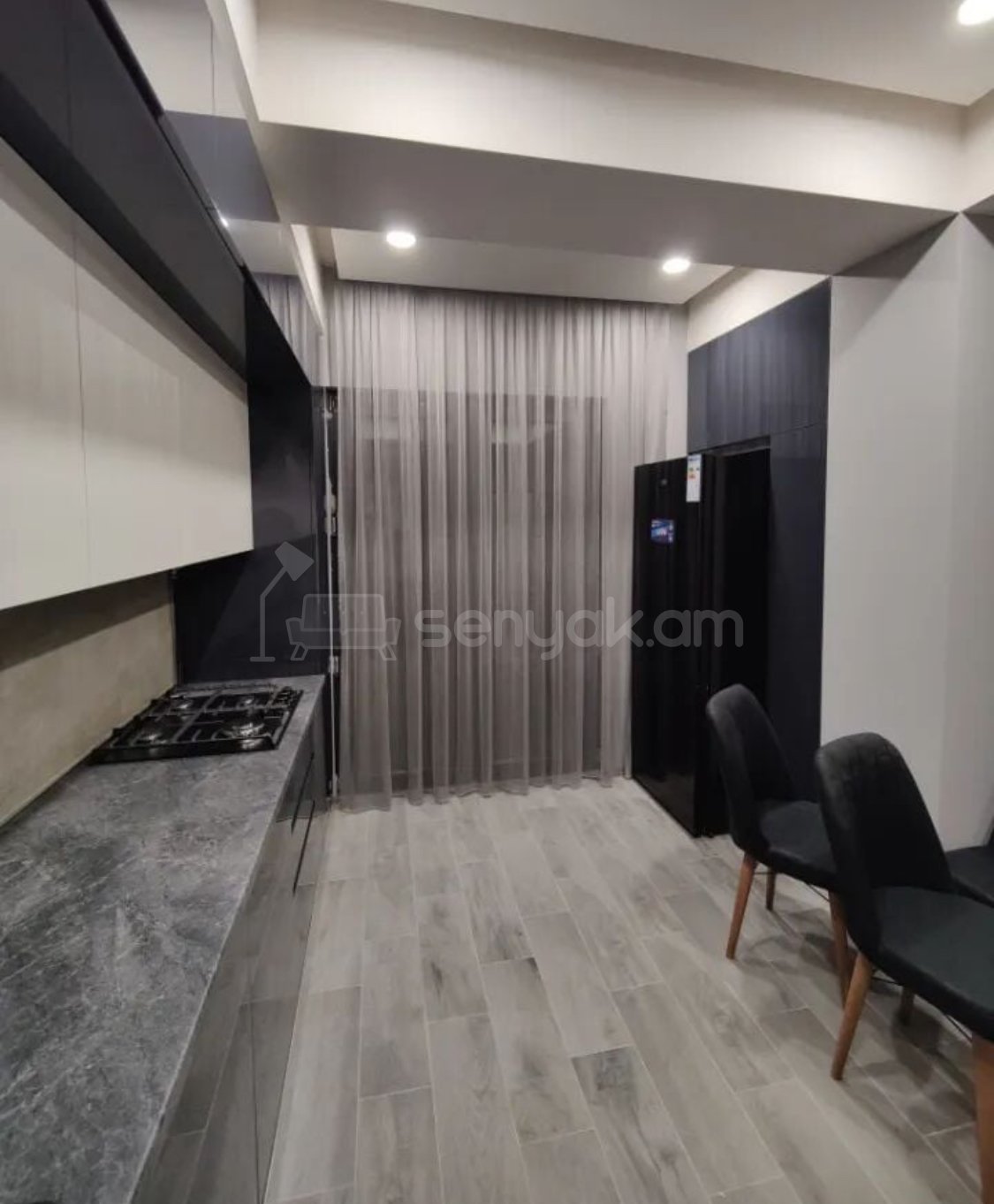 4 Սենյականոց Բնակարան Նորակառույցում, 120քմ, 5/13 հարկ, Կապիտալ Վերանորոգված