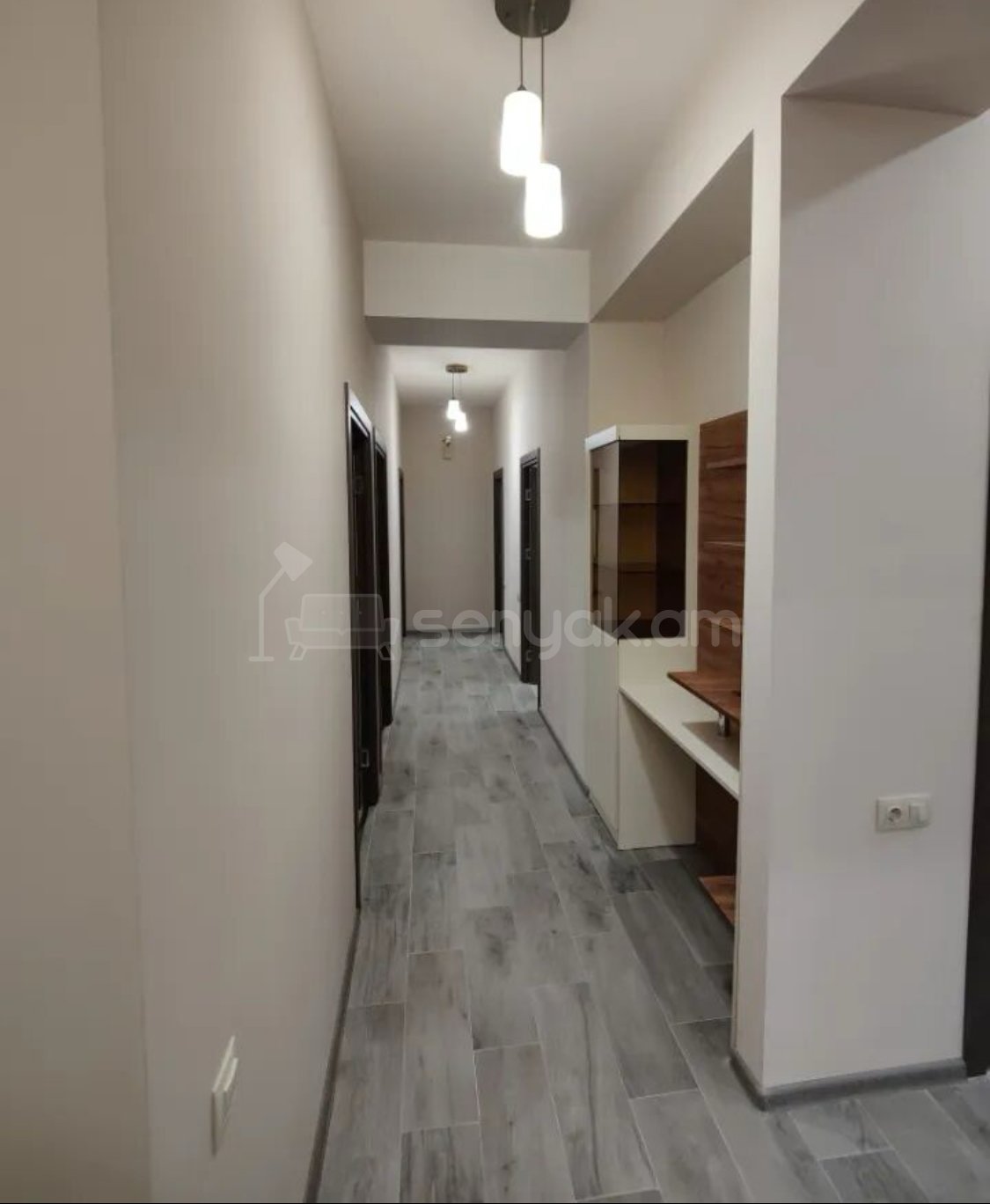 4 Սենյականոց Բնակարան Նորակառույցում, 120քմ, 5/13 հարկ, Կապիտալ Վերանորոգված