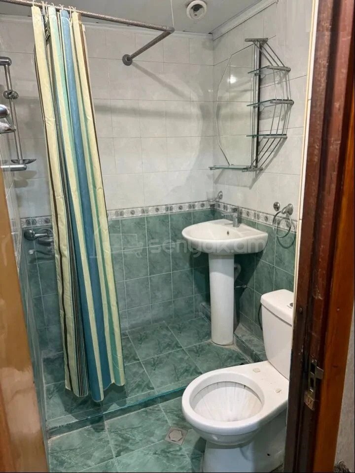 2 Սենյականոց Բնակարան, 54քմ, 5/5 հարկ, Պետական Վիճակում