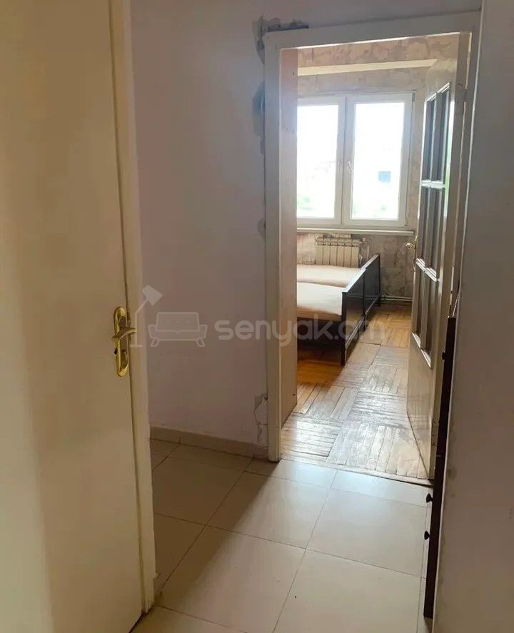 3 Սենյականոց Բնակարան, 77քմ, 7/14 հարկ, Նորմալ Վիճակում