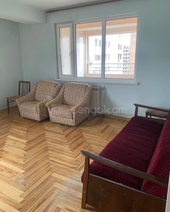 3 Սենյականոց Բնակարան, 77քմ, 7/14 հարկ, Նորմալ Վիճակում