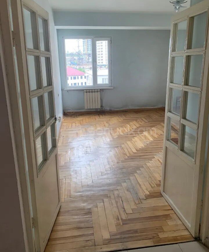 3 Սենյականոց Բնակարան, 77քմ, 7/14 հարկ, Նորմալ Վիճակում