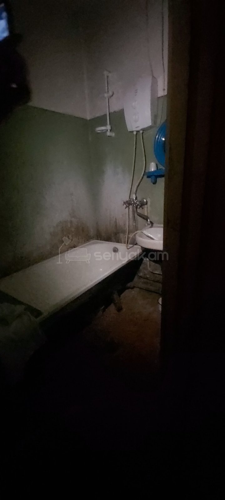 2 Սենյականոց Բնակարան, 68քմ, 3/9 հարկ, Պետական Վիճակում, Կահավորված
