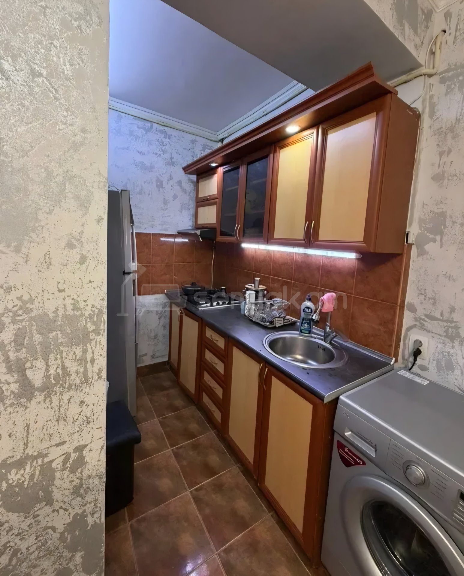 1 Սենյականոց Բնակարան Քարե Շենքում, 50քմ, 14/15 հարկ, Կապիտալ Վերանորոգված, Կահավորված