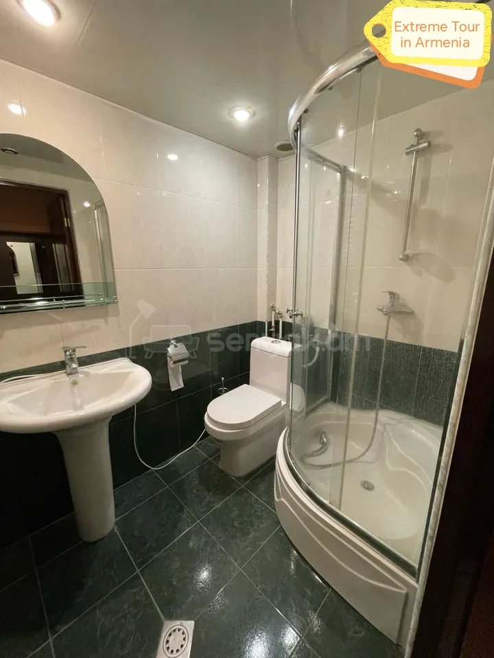 2 Սենյականոց Բնակարան Քարե Շենքում, 60քմ, 5/5 հարկ, Կապիտալ Վերանորոգված, Կահավորված, Արևկող
