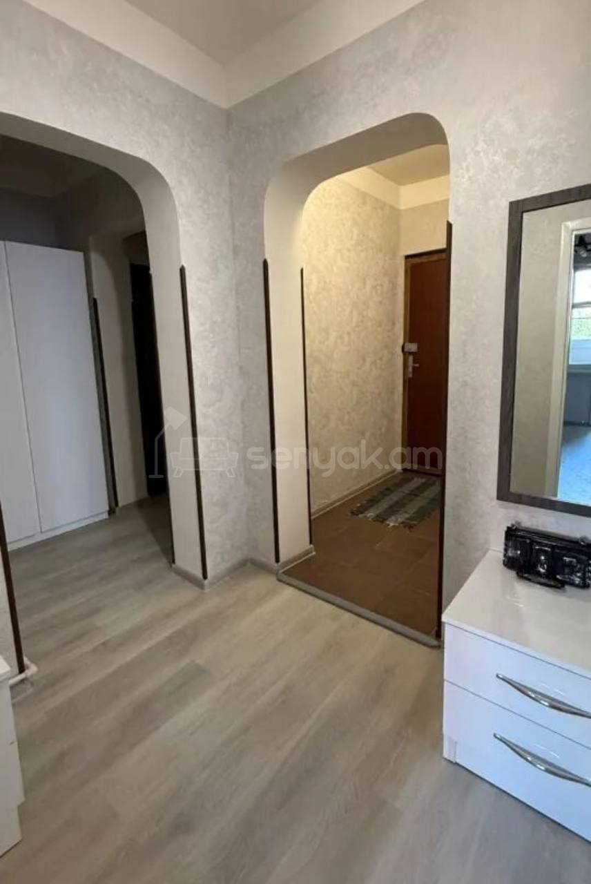 1 Սենյականոց Բնակարան, 52քմ, 4/9 հարկ, Կապիտալ Վերանորոգված, Կահավորված