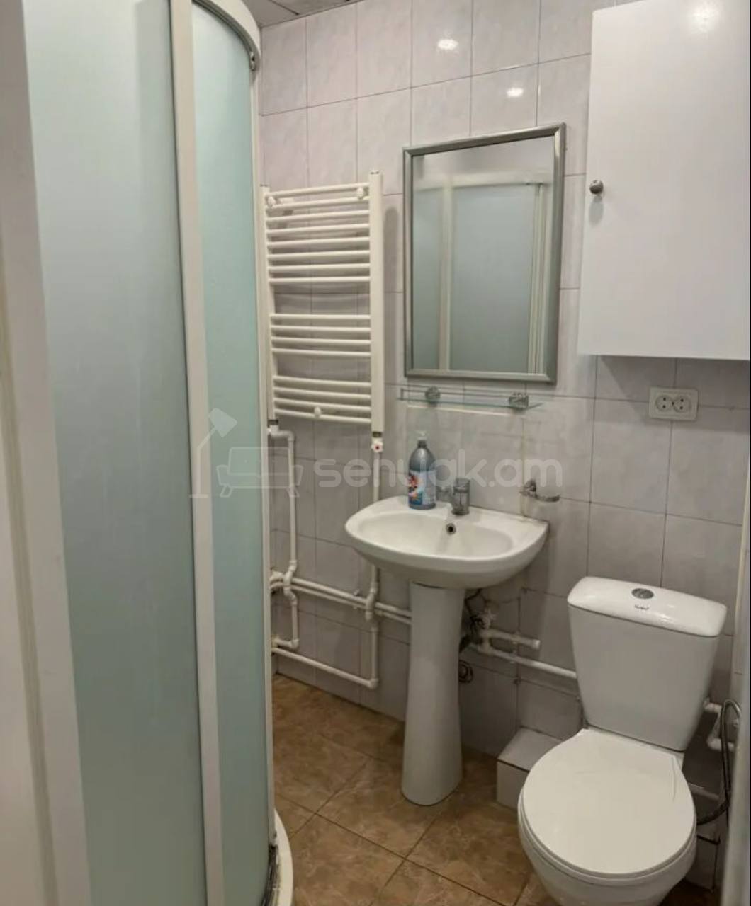 2 Սենյականոց Բնակարան Քարե Շենքում, 45քմ, 2/5 հարկ, Կապիտալ Վերանորոգված, Կահավորված
