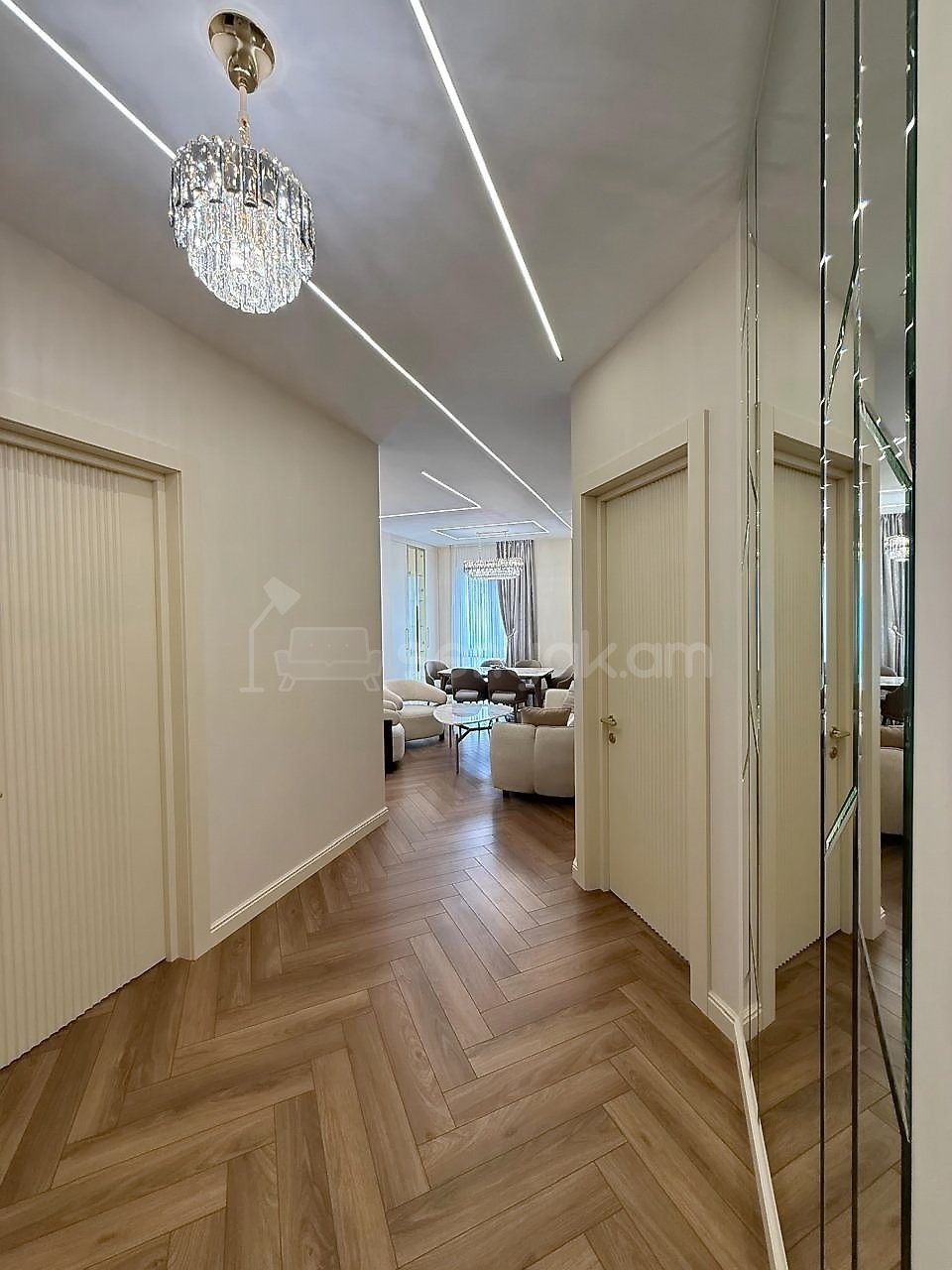3 Սենյականոց Բնակարան Նորակառույցում, 71քմ, 10/15 հարկ, Դիզայներական Վերանորոգված