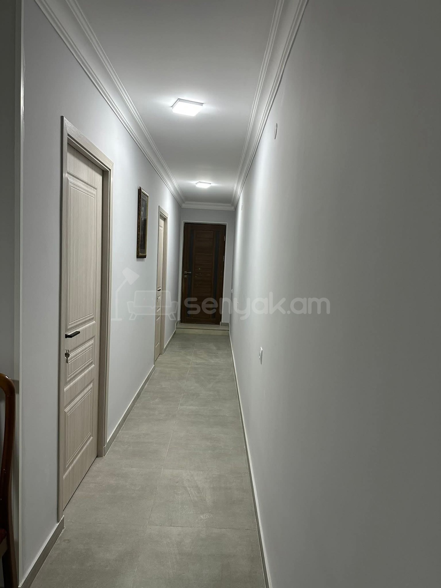 2 Սենյականոց Բնակարան Քարե Շենքում, 50քմ, 1/2 հարկ, Կապիտալ Վերանորոգված, Կահավորված